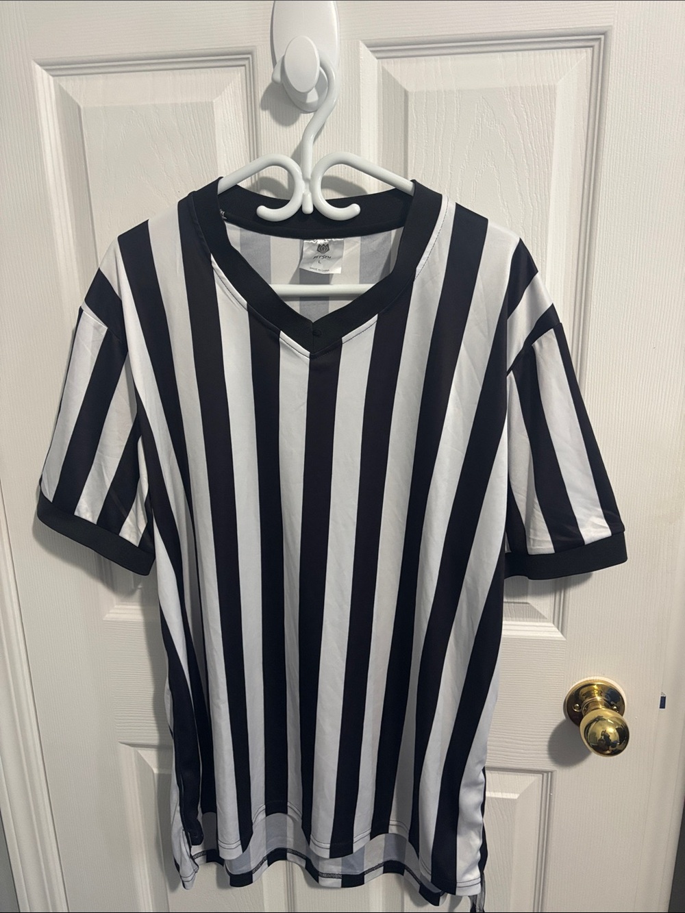 Men's Black & White Vertical Stripe Short Sleeve Tee